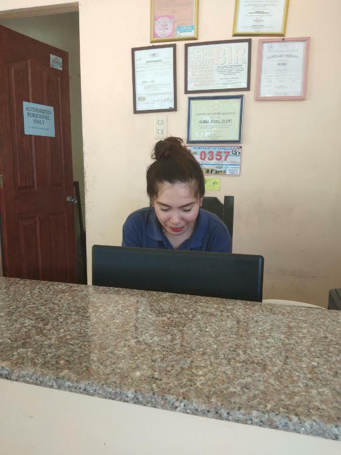 Hotel Reddoorz Premium @ Napaling Point Tangnan Esterno foto